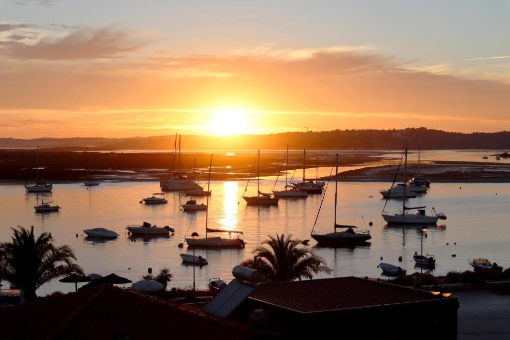 Homem De Ferro Alvor Bagian luar foto